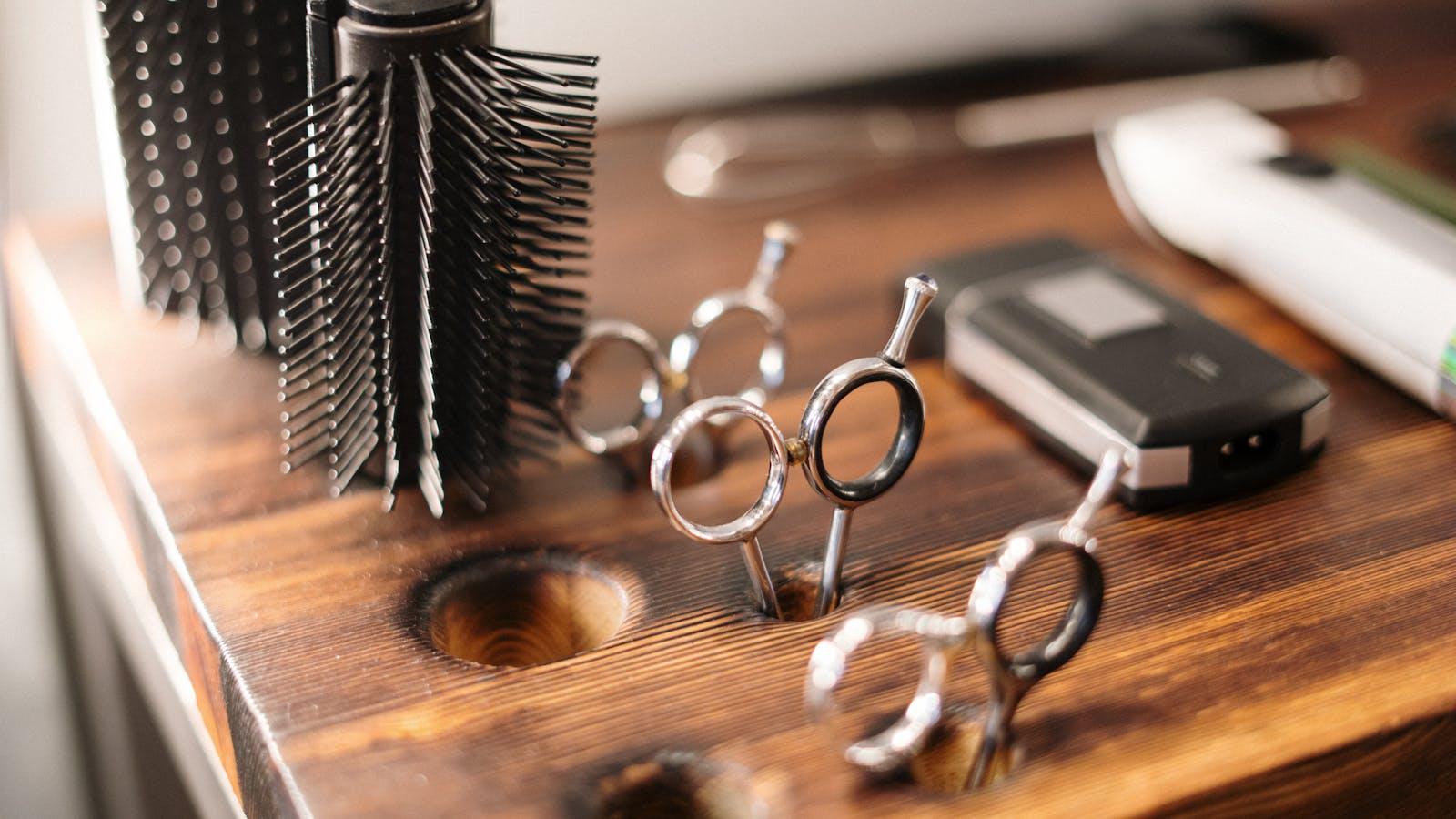 A Sacramento barber's guide to wedding haircut timing — the 3-5 day rule, trial cuts, groomsmen group bookings, and morning-of hot towel shaves.